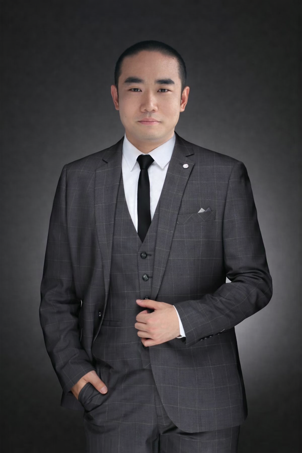 Portrait of Jason Lee, independent economist and JasonWheel founder